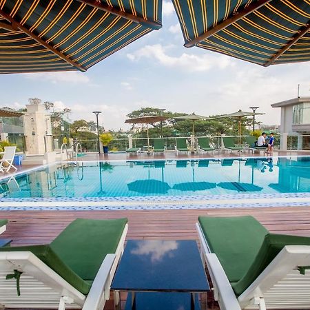 เพรสทีจ เรสซิเดนซ์ แอท โกลเดน แวลเลย์ บาย แกรนด์ ยูไนเต็ด ฮอสปิทาลิตี้ Hotel ย่างกุ้ง ภายนอก รูปภาพ
