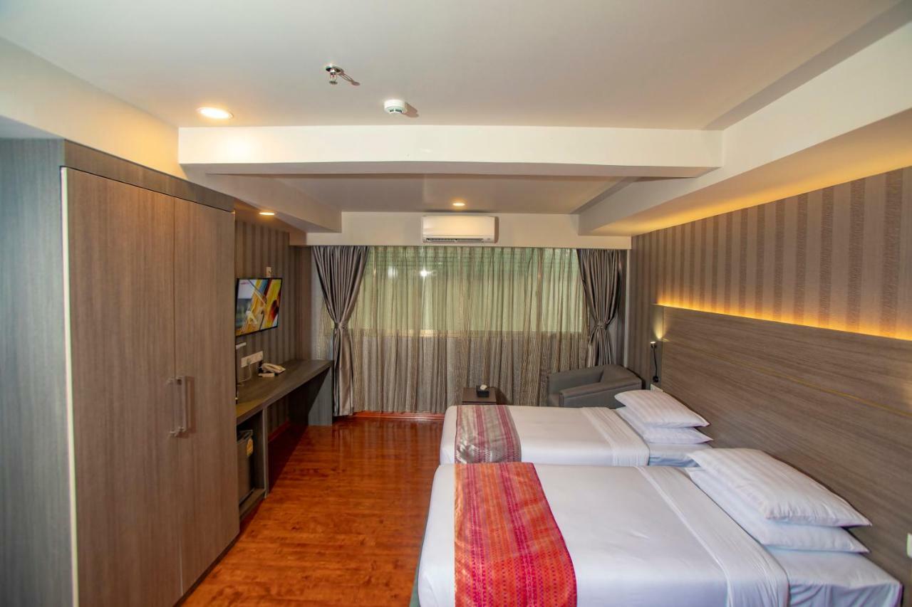 เพรสทีจ เรสซิเดนซ์ แอท โกลเดน แวลเลย์ บาย แกรนด์ ยูไนเต็ด ฮอสปิทาลิตี้ Hotel ย่างกุ้ง ภายนอก รูปภาพ
