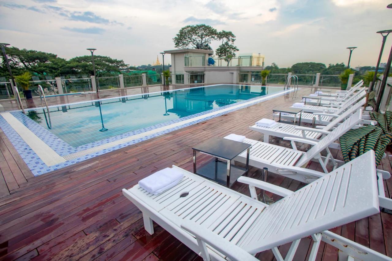 เพรสทีจ เรสซิเดนซ์ แอท โกลเดน แวลเลย์ บาย แกรนด์ ยูไนเต็ด ฮอสปิทาลิตี้ Hotel ย่างกุ้ง ภายนอก รูปภาพ