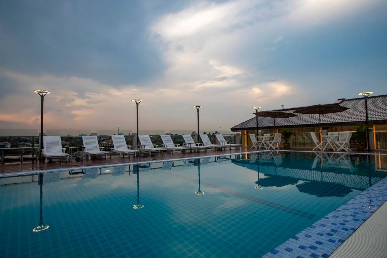 เพรสทีจ เรสซิเดนซ์ แอท โกลเดน แวลเลย์ บาย แกรนด์ ยูไนเต็ด ฮอสปิทาลิตี้ Hotel ย่างกุ้ง ภายนอก รูปภาพ