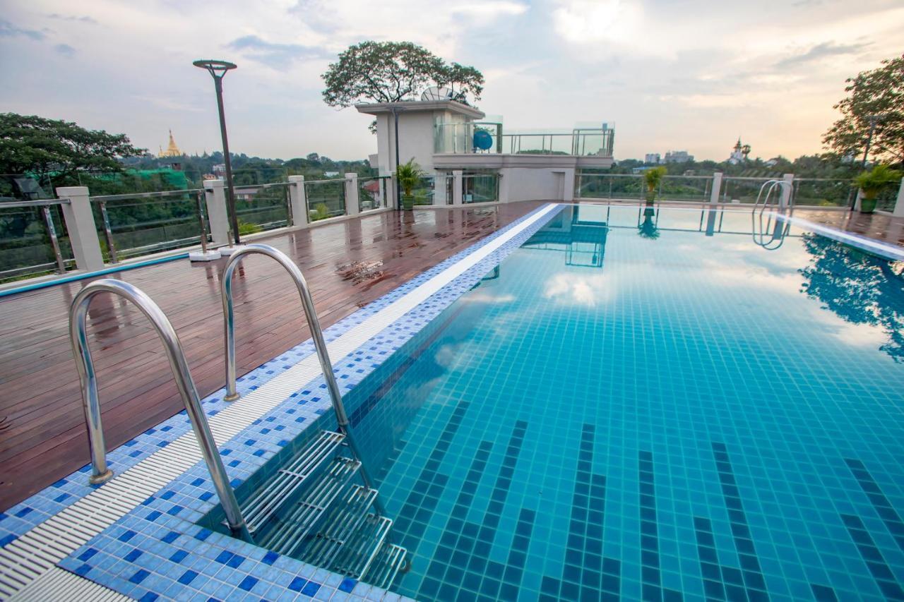 เพรสทีจ เรสซิเดนซ์ แอท โกลเดน แวลเลย์ บาย แกรนด์ ยูไนเต็ด ฮอสปิทาลิตี้ Hotel ย่างกุ้ง ภายนอก รูปภาพ